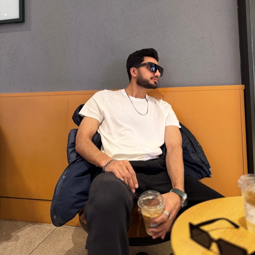 Seyit Nizami, website designer
